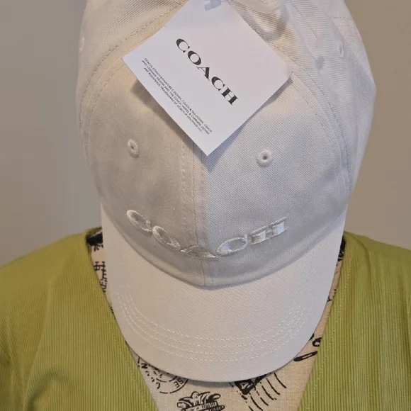 Coach Classic White Cap - Picture 1 of 6